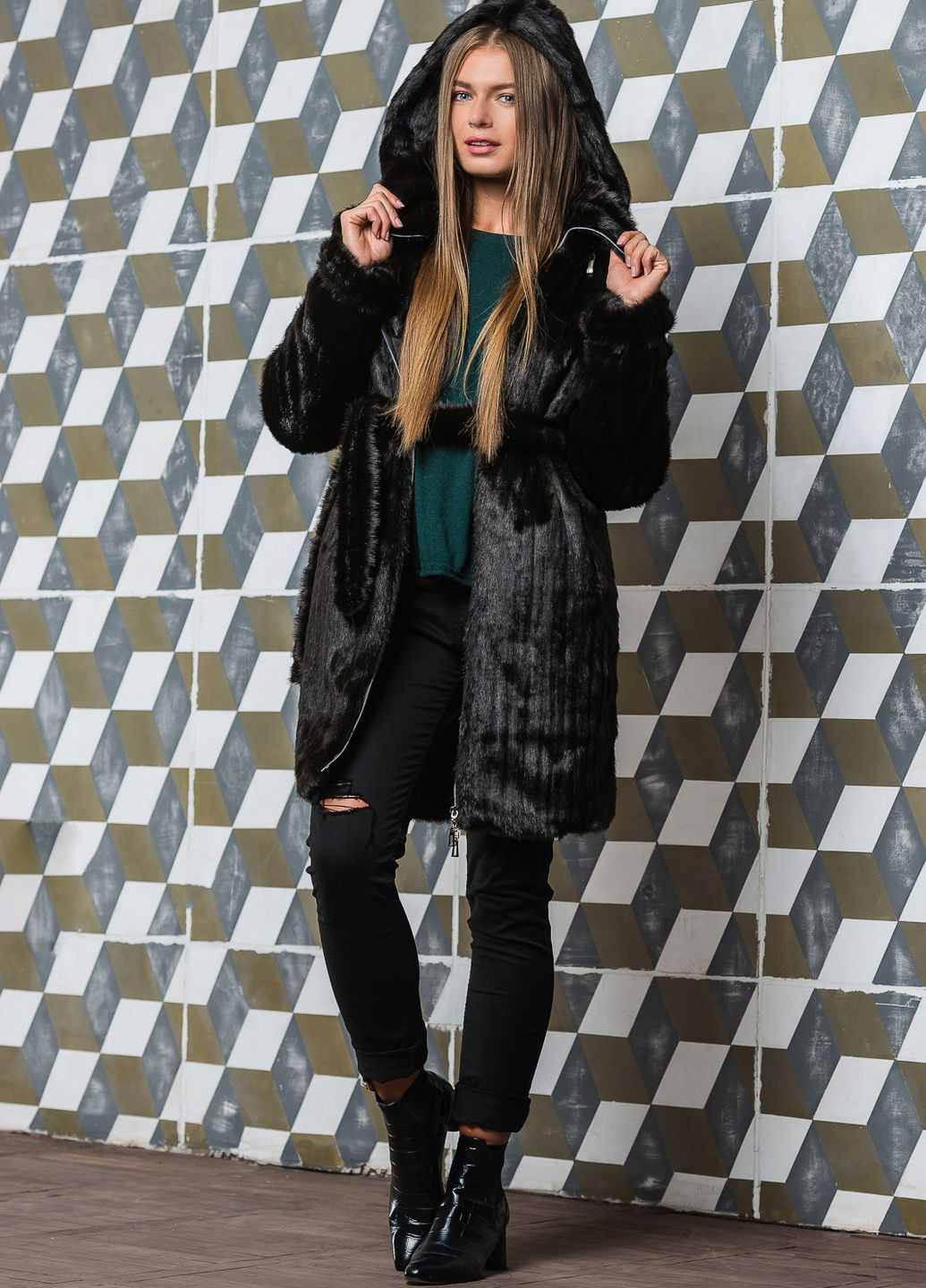 Шуба з еко хутра з капюшоном 140 шоколад